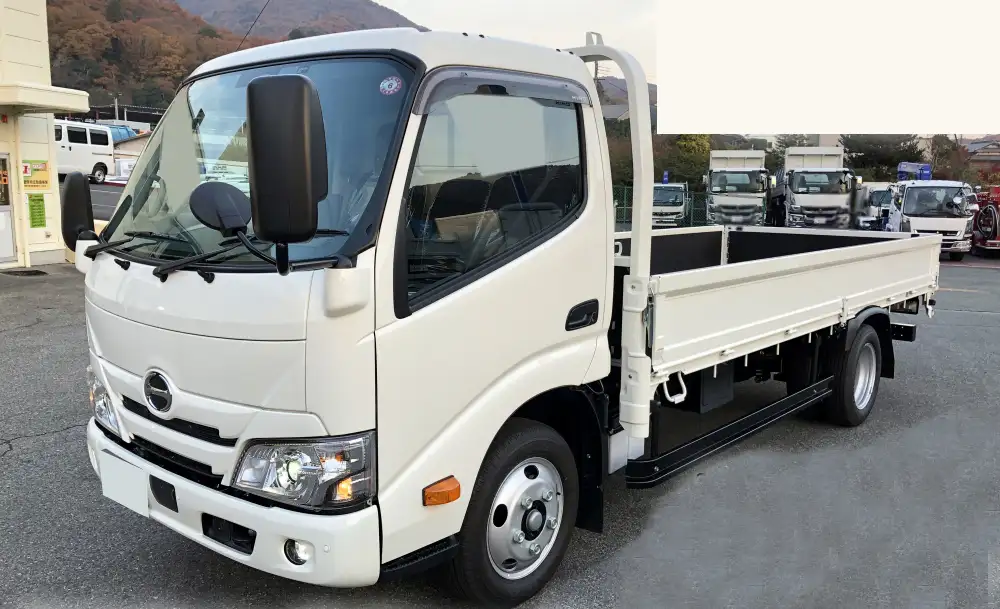 日野 デュトロ 小型 平ボディ 2KG-XZU655M R6 の中古トラック【車両No.178954】
