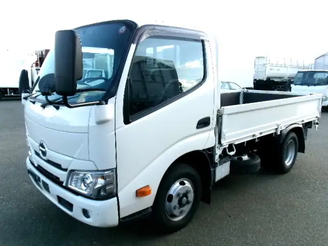 日野 デュトロ 小型 平ボディ 2RG-XZC605M R4 の中古トラック【車両No.178922】