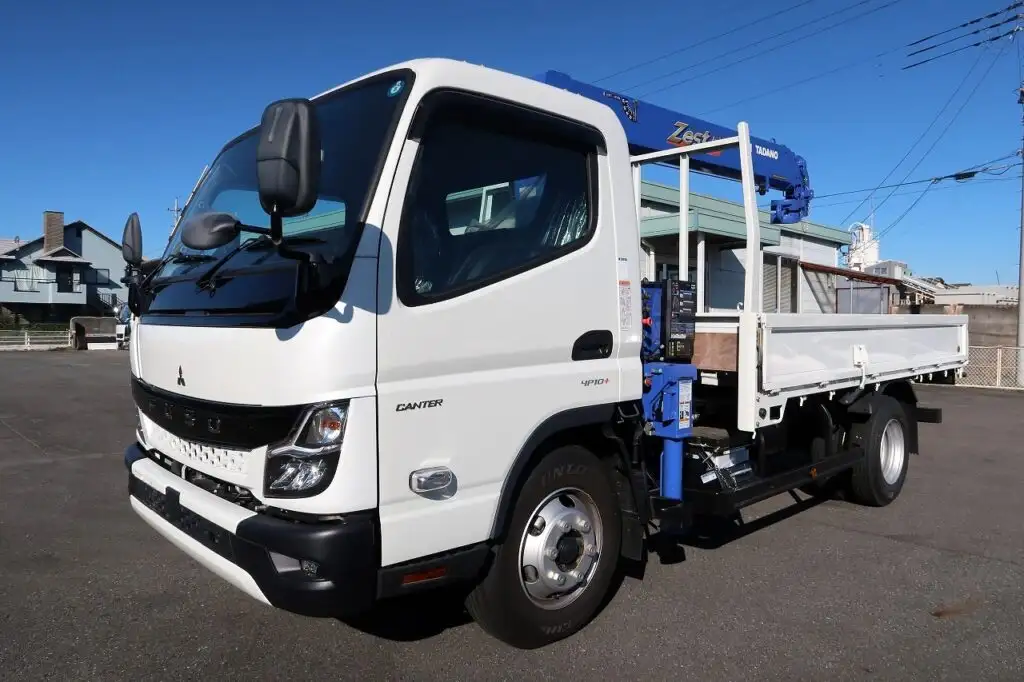 三菱 キャンター 小型 クレーン付 4段 ラジコン の中古トラック【車両No.179790】