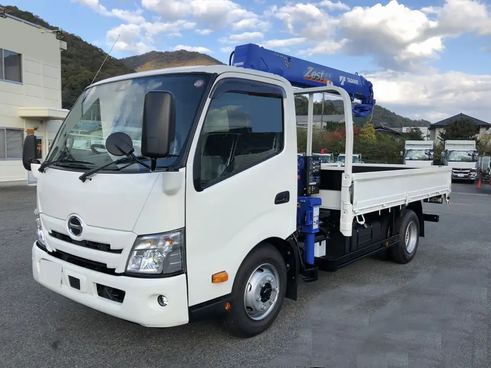 日野 デュトロ 小型 クレーン付 4段 ラジコン の中古トラック【車両No.180052】