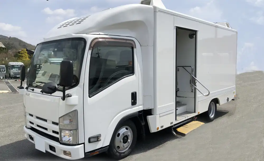 いすゞ エルフ 小型 特殊車両 TKG-NMR85AN H26 の中古トラック【車両No.180053】