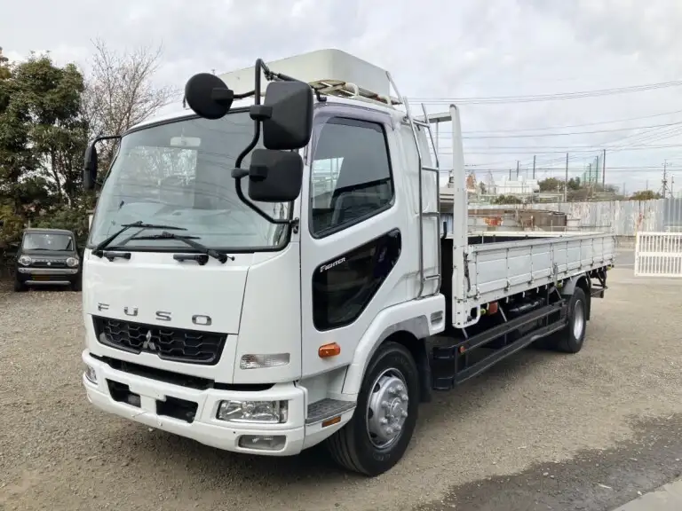 三菱 ファイター 中型/増トン 平ボディ ベッド LKG-FK62FZ の中古トラック【車両No.180098】