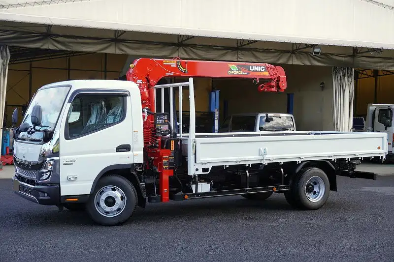 三菱 キャンター 小型 クレーン付 4段 ラジコン の中古トラック【車両No.180201】
