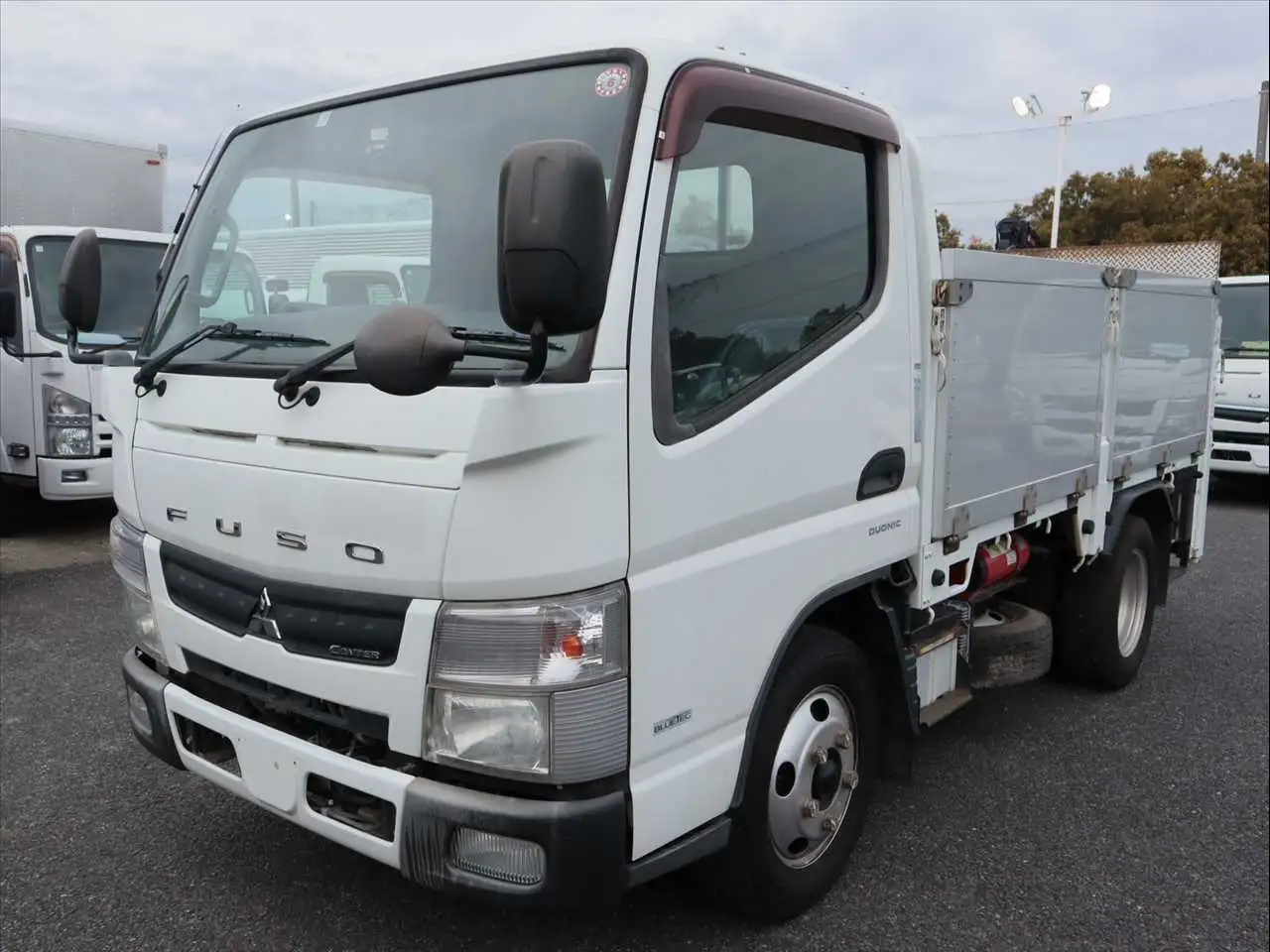 三菱 キャンター 小型 平ボディ パワーゲート 床鉄板 の中古トラック【車両No.180117】