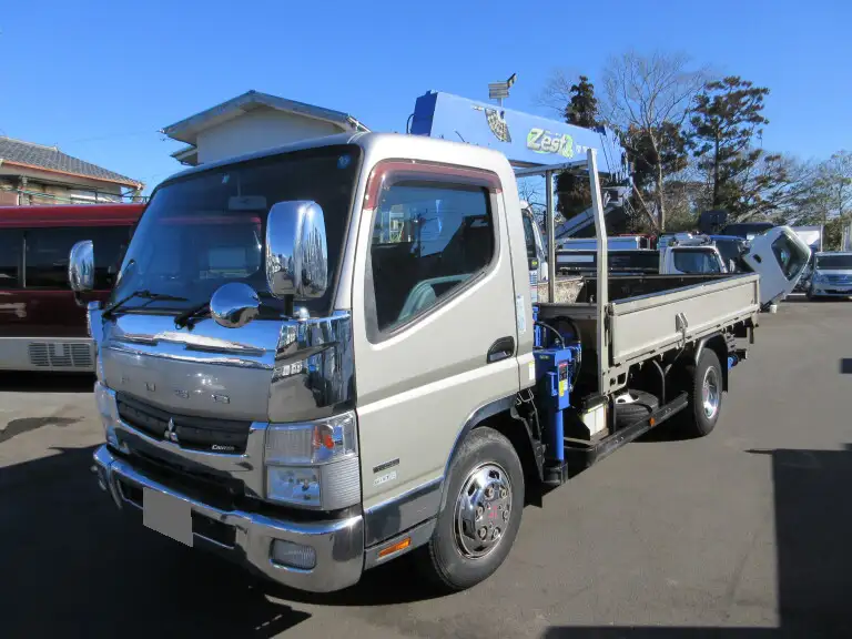 三菱 キャンター 小型 クレーン付 6段 ラジコン の中古トラック【車両No.180435】
