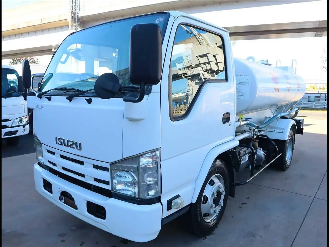 いすゞ エルフ 小型 タンク車 散水車 SKG-NKR85YN の中古トラック【車両No.180521】