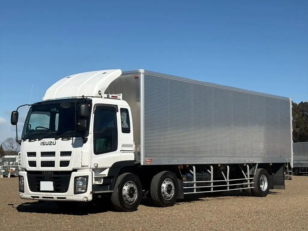 いすゞ ギガ 大型 アルミバン エアサス ベッド の中古トラック【車両No.180751】