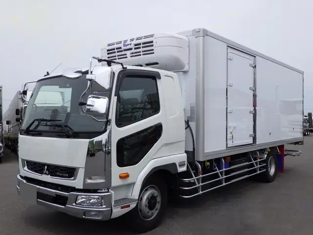 三菱 ファイター 中型/増トン 冷凍冷蔵 低温 パワーゲート の中古トラック【車両No.180846】