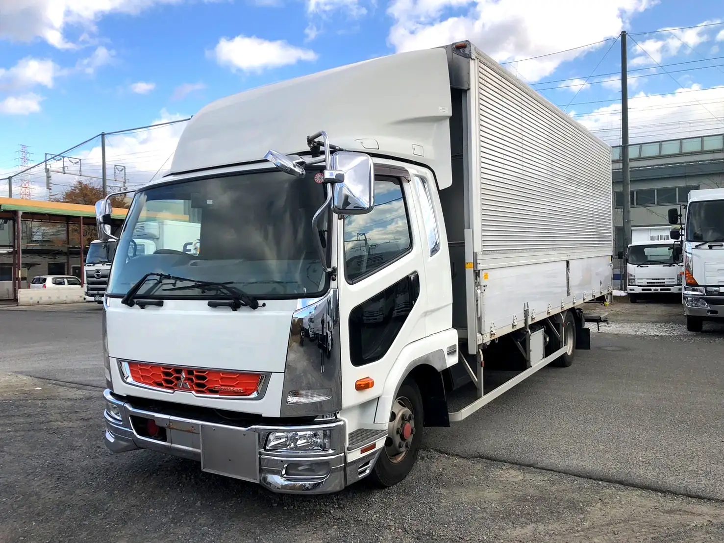 三菱 ファイター 中型/増トン ウイング パワーゲート エアサス の中古トラック【車両No.180943】