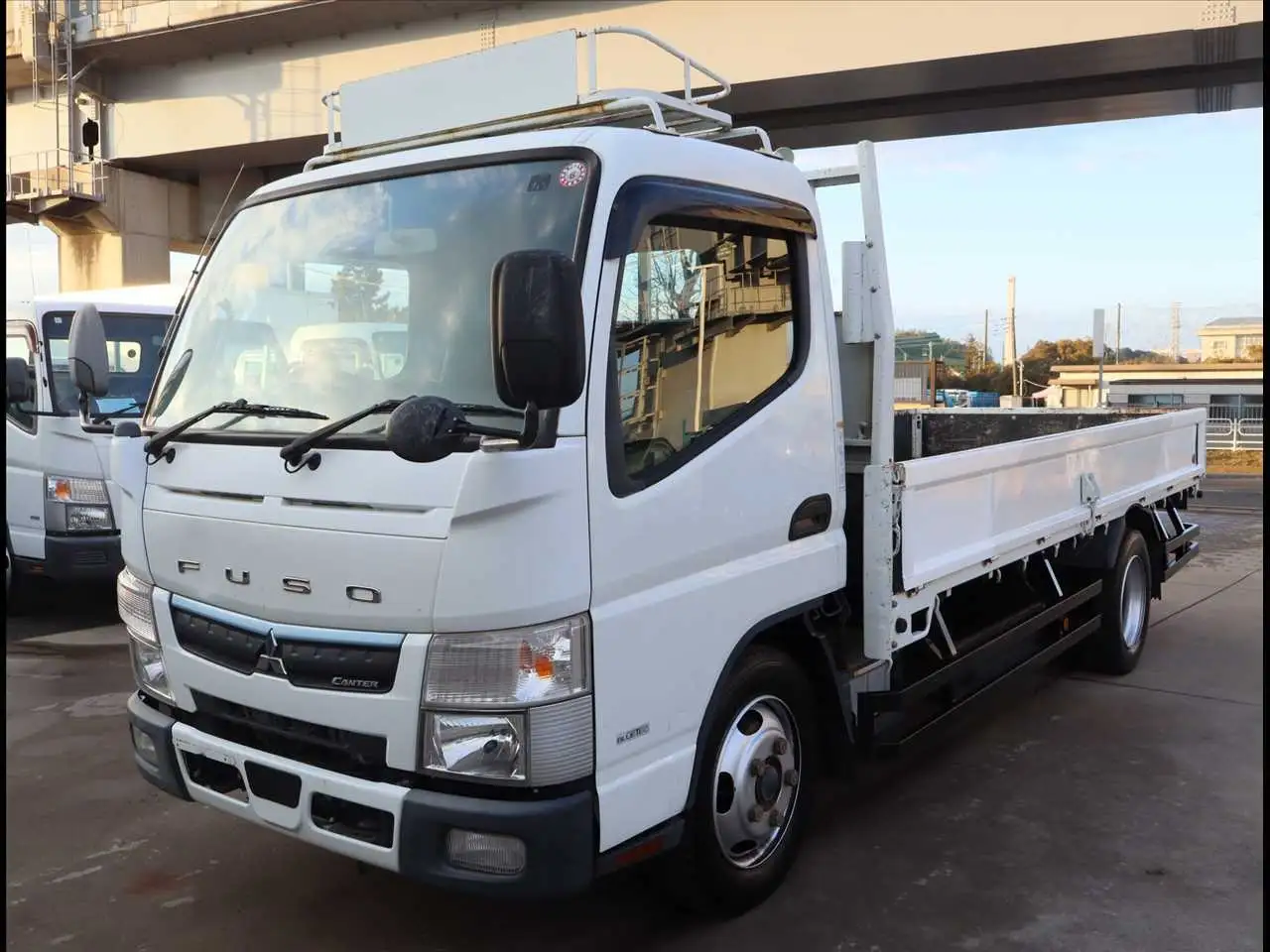三菱 キャンター 小型 平ボディ 2PG-FEAV0 H31/R1 の中古トラック【車両No.180936】