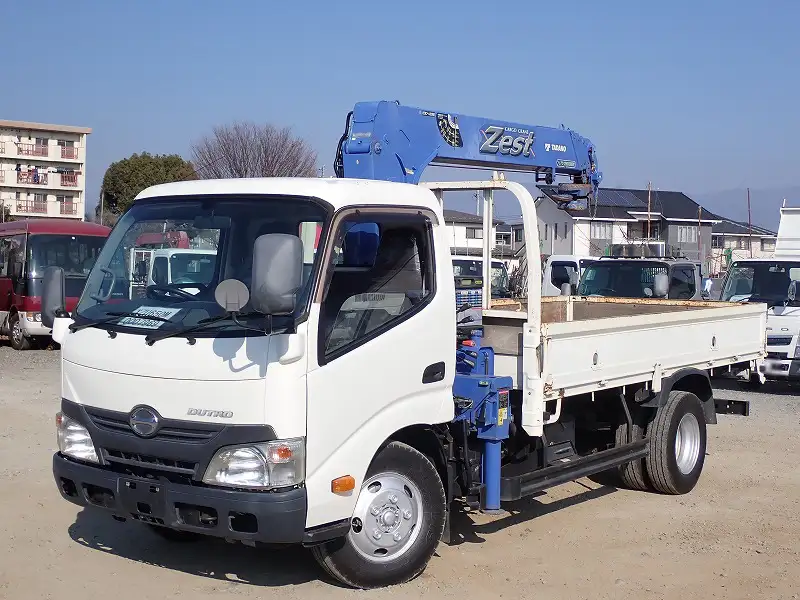 日野 デュトロ 小型 クレーン付 4段 ラジコン の中古トラック【車両No.181105】