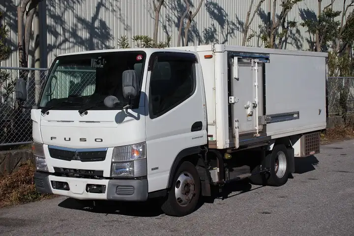 三菱 キャンター 小型 冷凍冷蔵 低温 床ステン の中古トラック【車両No.181000】