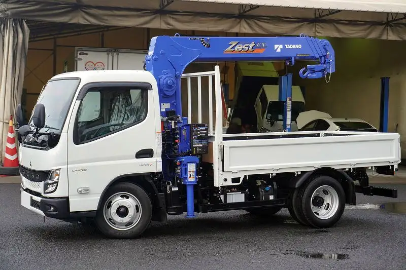 三菱 キャンター 小型 クレーン付 4段 ラジコン の中古トラック【車両No.181540】