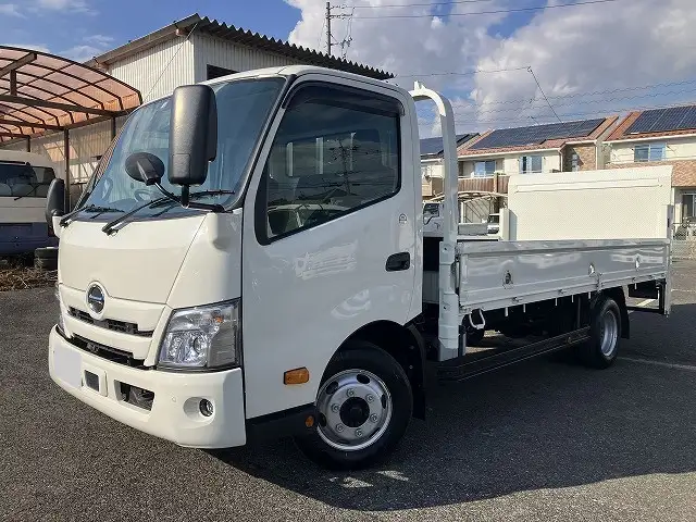 日野 デュトロ 小型 平ボディ パワーゲート 2RG-XZU712M の中古トラック【車両No.181645】