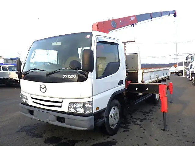 マツダ タイタン 小型 クレーン付 5段 ラジコン の中古トラック【車両No.181736】