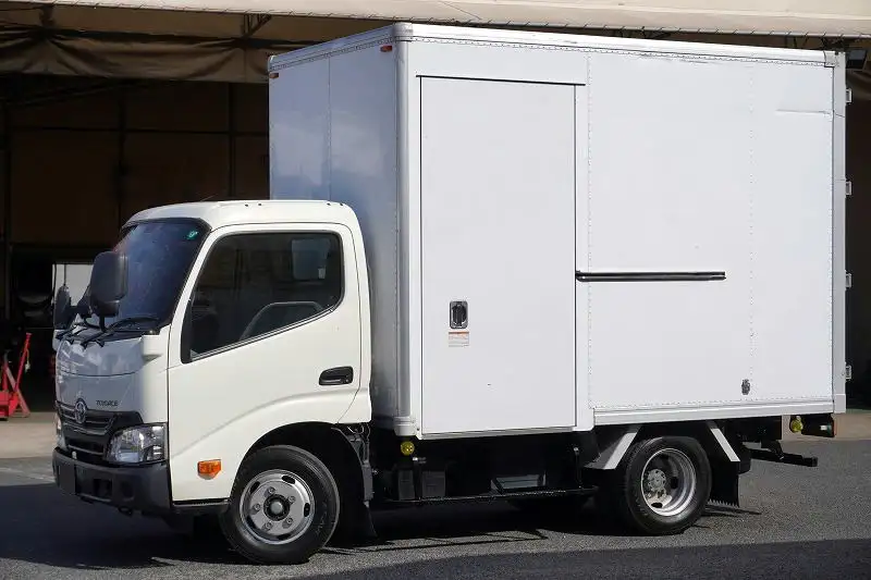 トヨタ トヨエース 小型 アルミバン サイドドア TKG-XZC605 の中古トラック【車両No.181902】
