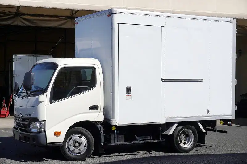 トヨタ トヨエース 小型 アルミバン サイドドア TKG-XZC605 の中古トラック【車両No.181887】