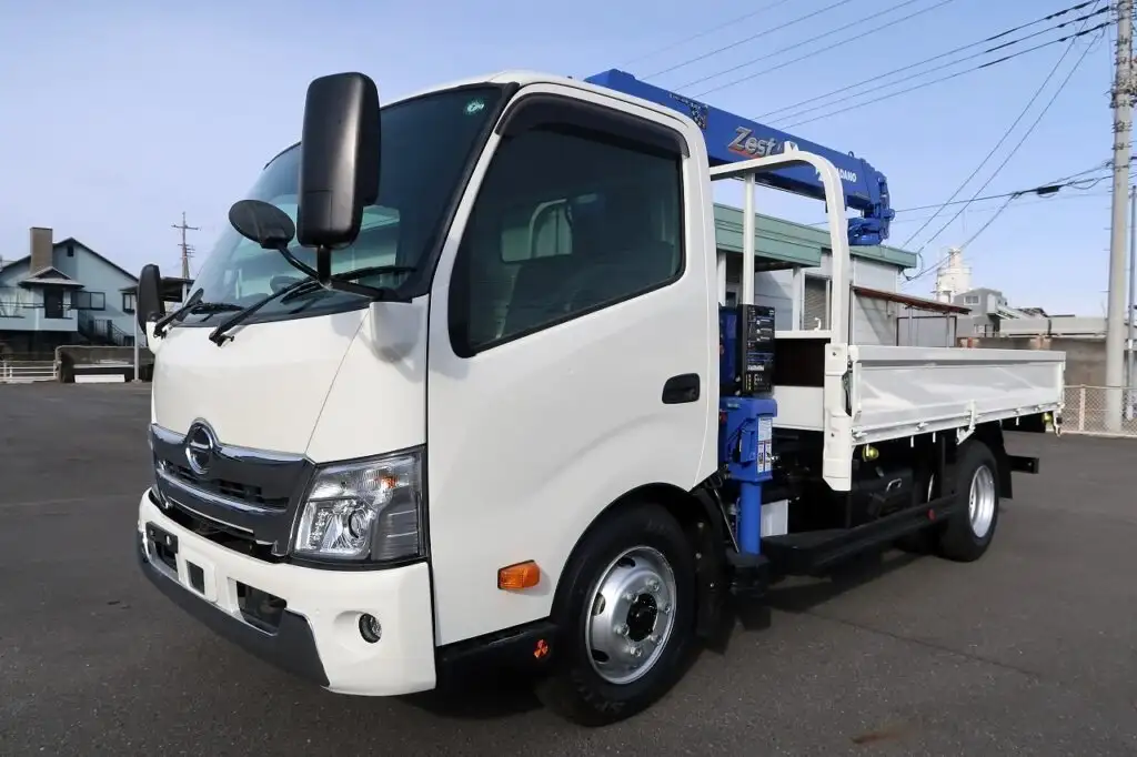 日野 デュトロ 小型 クレーン付 4段 ラジコン の中古トラック【車両No.181354】