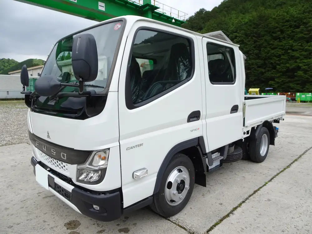 三菱 キャンター 小型 平ボディ Wキャブ 2RG-FBA20 の中古トラック【車両No.182158】