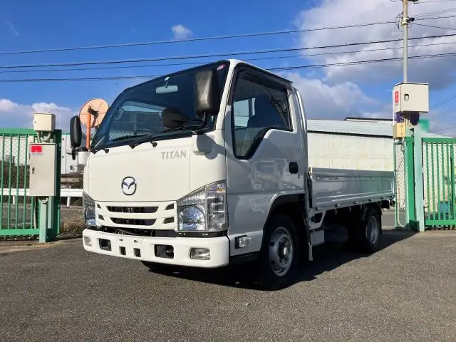 マツダ タイタン 小型 平ボディ 2RG-LJR88A R3 の中古トラック【車両No.182187】