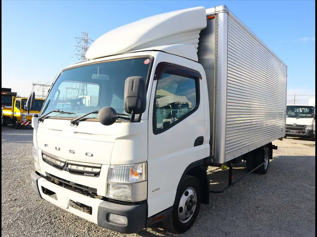 三菱 キャンター 小型 アルミバン 3枚観音 TKG-FEB50 の中古トラック【車両No.182285】