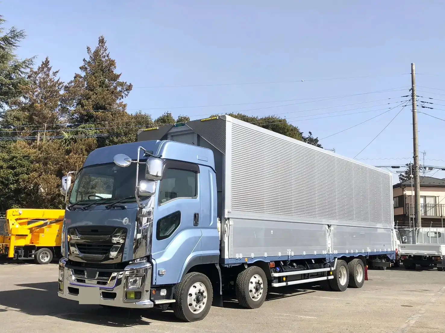 いすゞ ギガ 大型 ウイング ハイルーフ エアサス の中古トラック【車両No.182520】