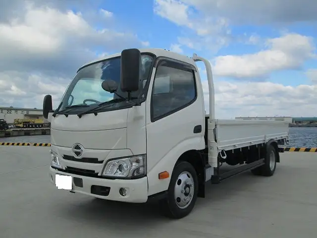 日野 デュトロ 小型 平ボディ 2RG-XZU655M R5 の中古トラック【車両No.182548】