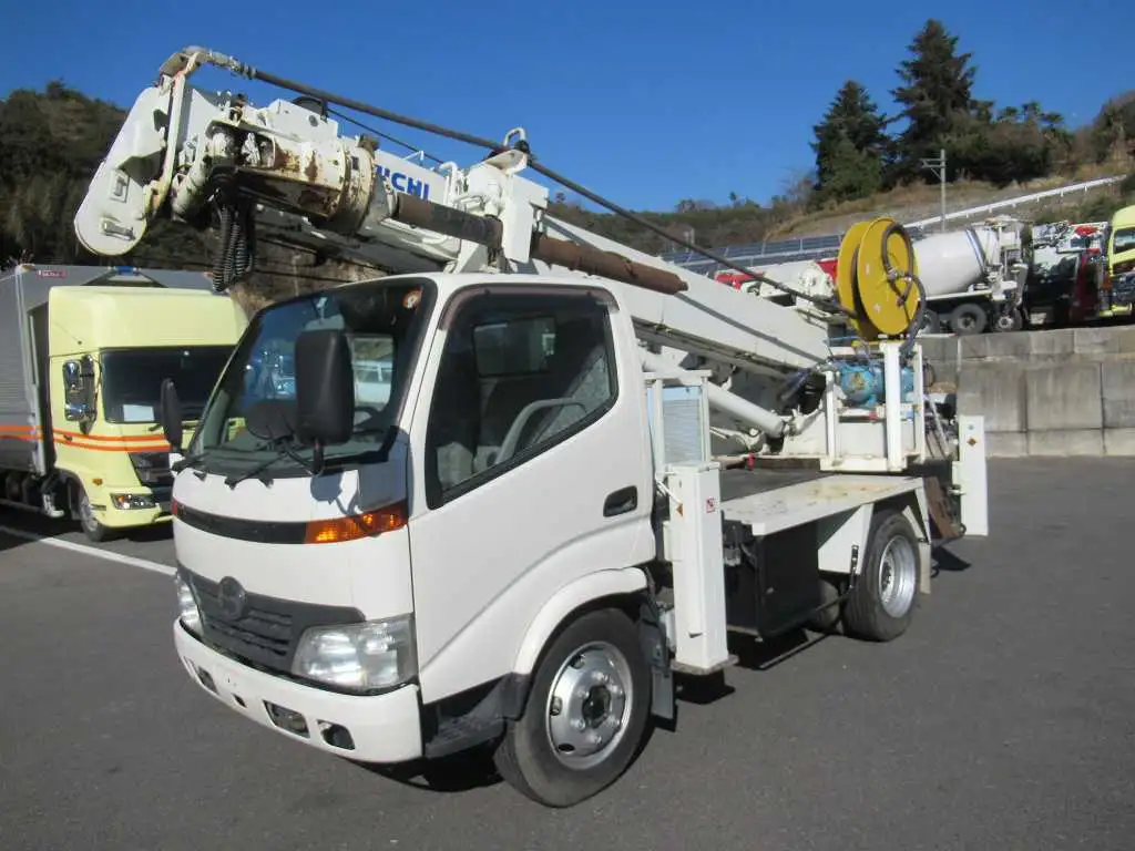 日野 デュトロ 小型 高所・建柱車 建柱車 BDG-XZU354E の中古トラック【車両No.182786】