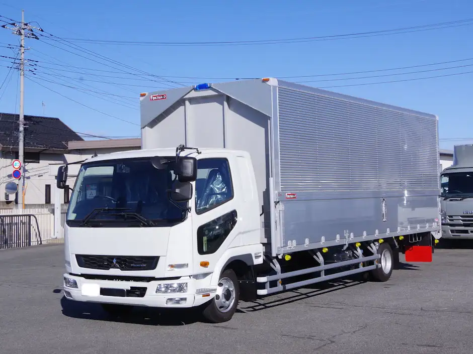 三菱 ファイター 中型/増トン ウイング エアサス ベッド の中古トラック【車両No.182825】