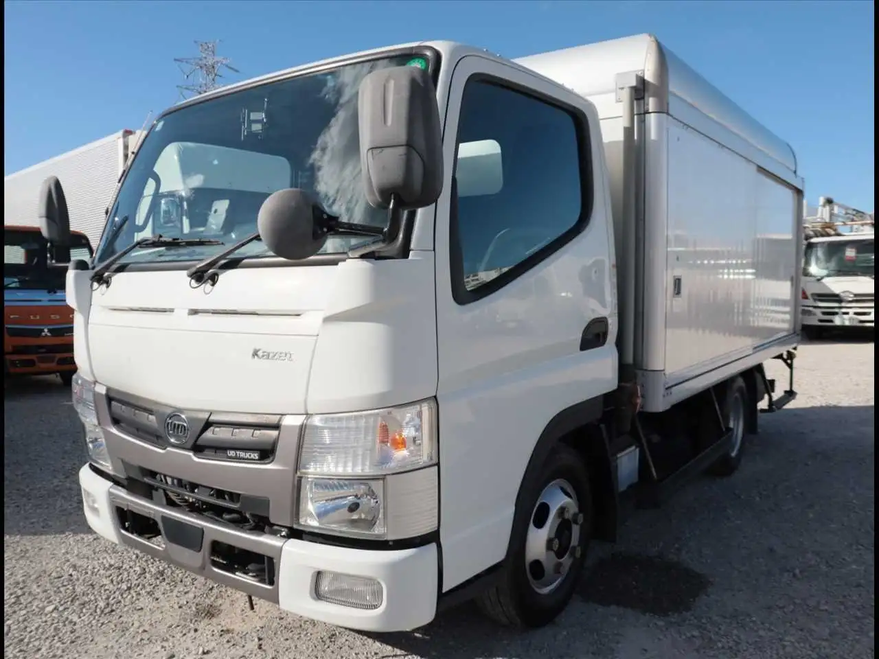 日産 アトラス 小型 アルミバン ボトルカー 2RG-FBA2Y の中古トラック【車両No.182776】