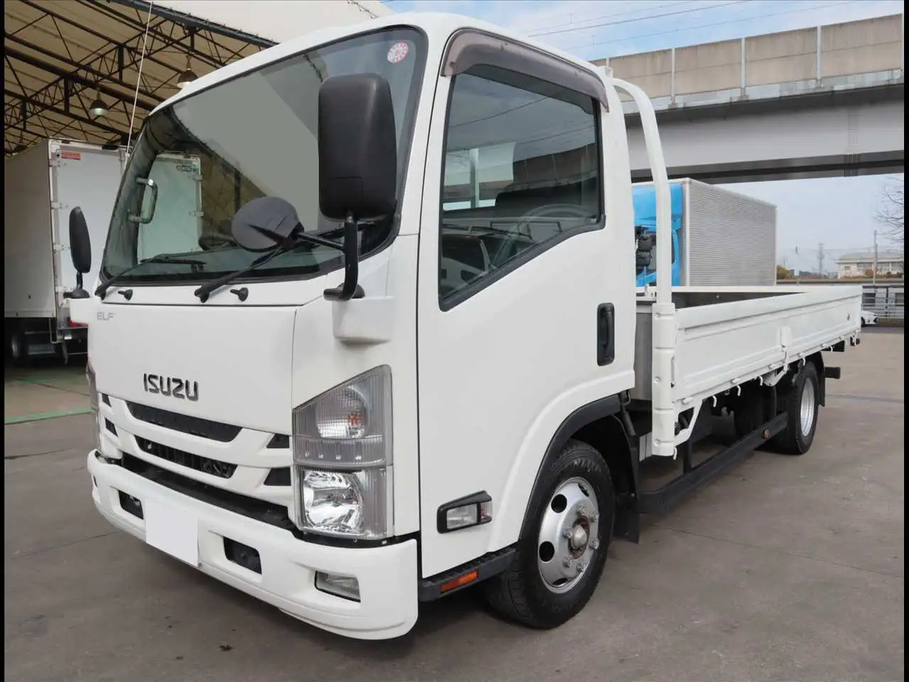 いすゞ エルフ 小型 平ボディ 2RG-NPR88AR R3 の中古トラック【車両No.183127】