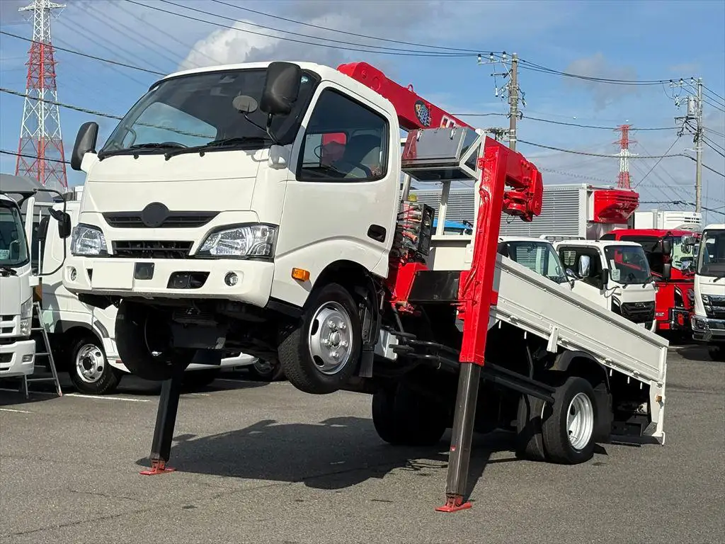 日野 デュトロ 小型 車両重機運搬 4段クレーン ラジコン の中古トラック【車両No.183228】