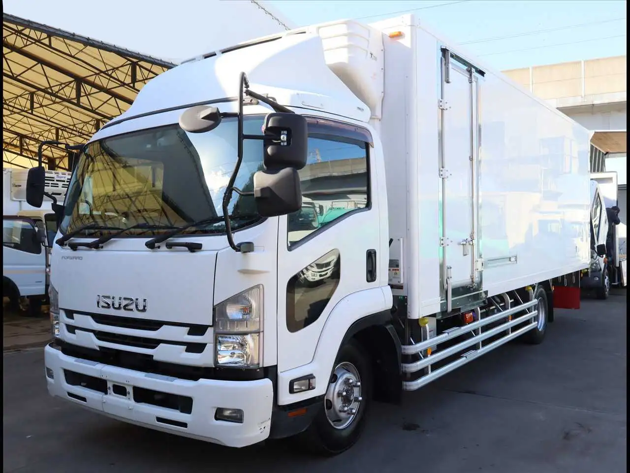 いすゞ フォワード 中型/増トン 冷凍冷蔵 低温 スタンバイ の中古トラック【車両No.183162】
