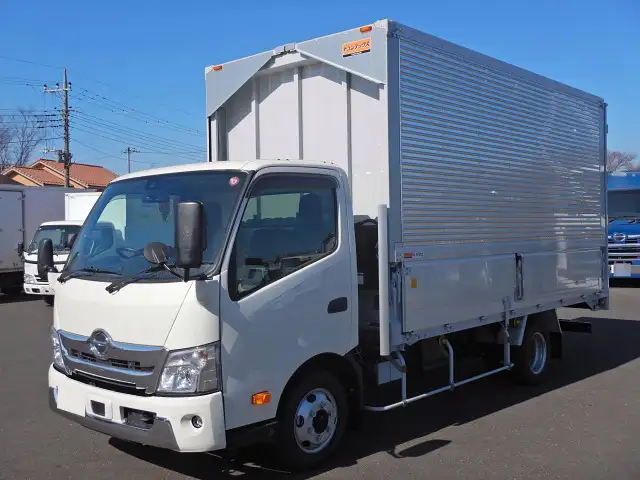 日野 デュトロ 小型 ウイング 2KG-XZU712M R6 の中古トラック【車両No.183333】