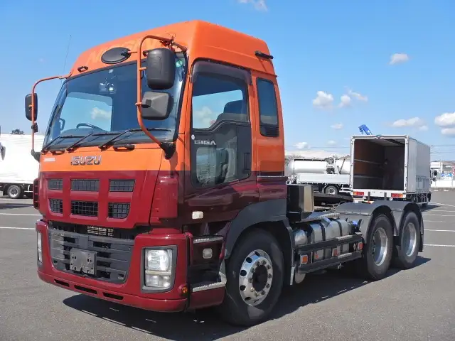 いすゞ ギガ 大型 トラクター ハイルーフ 2デフ の中古トラック【車両No.183737】