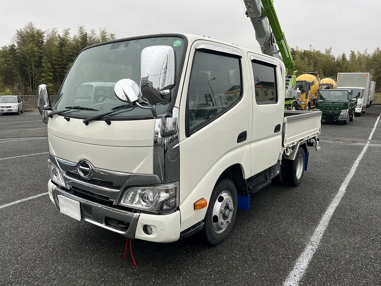 日野 デュトロ 小型 平ボディ Wキャブ 床鉄板 の中古トラック【車両No.183898】
