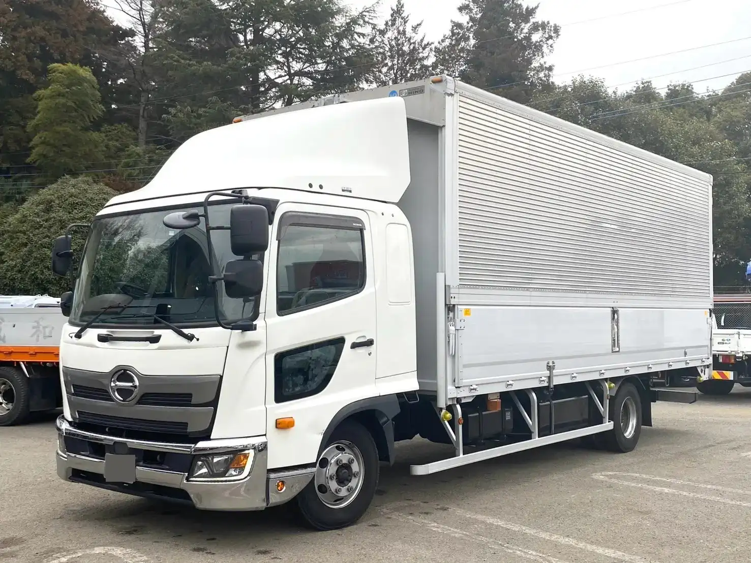 日野 レンジャー 中型/増トン ウイング エアサス ベッド の中古トラック【車両No.184223】
