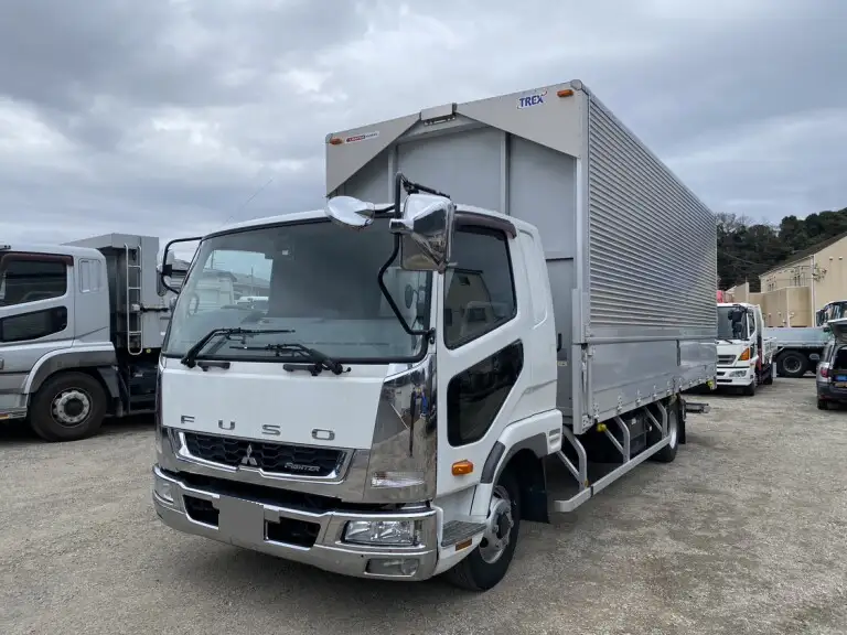 三菱 ファイター 中型/増トン ウイング パワーゲート ベッド の中古トラック【車両No.184375】
