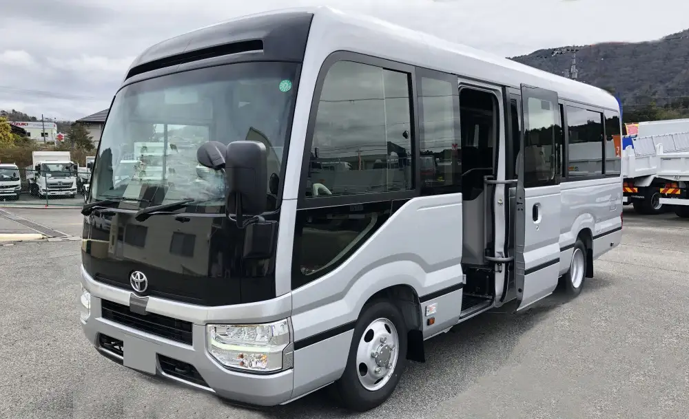 トヨタ コースター 小型 バス マイクロバス 2KG-GDB70 の中古トラック【車両No.184317】