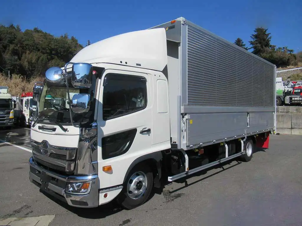 日野 レンジャー 中型/増トン ウイング エアサス ベッド の中古トラック【車両No.184570】