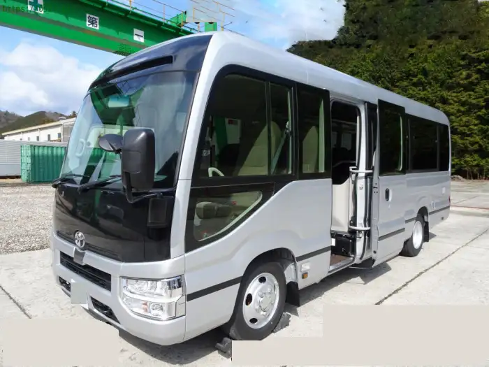 トヨタ コースター 小型 バス マイクロバス 2KG-GDB70 の中古トラック【車両No.184805】
