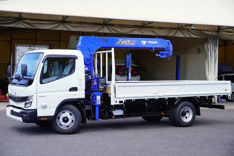三菱 キャンター 小型 クレーン付 4段 ラジコン の中古トラック【車両No.184956】
