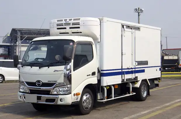 日野 デュトロ 小型 冷凍冷蔵 中温 床ステン の中古トラック【車両No.185044】