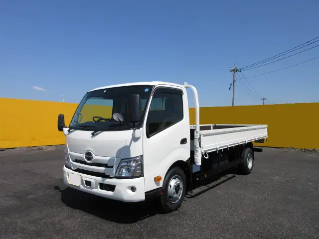 日野 デュトロ 小型 平ボディ 2KG-XZU720M R5 の中古トラック【車両No.185238】