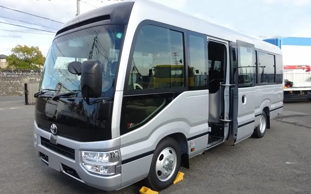 トヨタ コースター 小型 バス マイクロバス 2KG-GDB70 の中古トラック【車両No.185364】