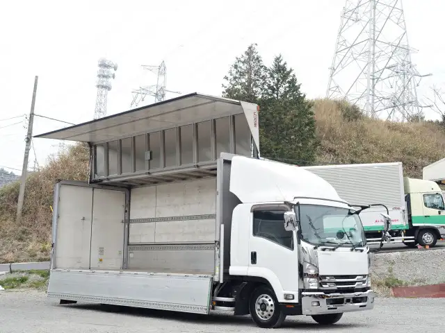 いすゞ フォワード 中型/増トン ウイング エアサス ベッド の中古トラック【車両No.185637】