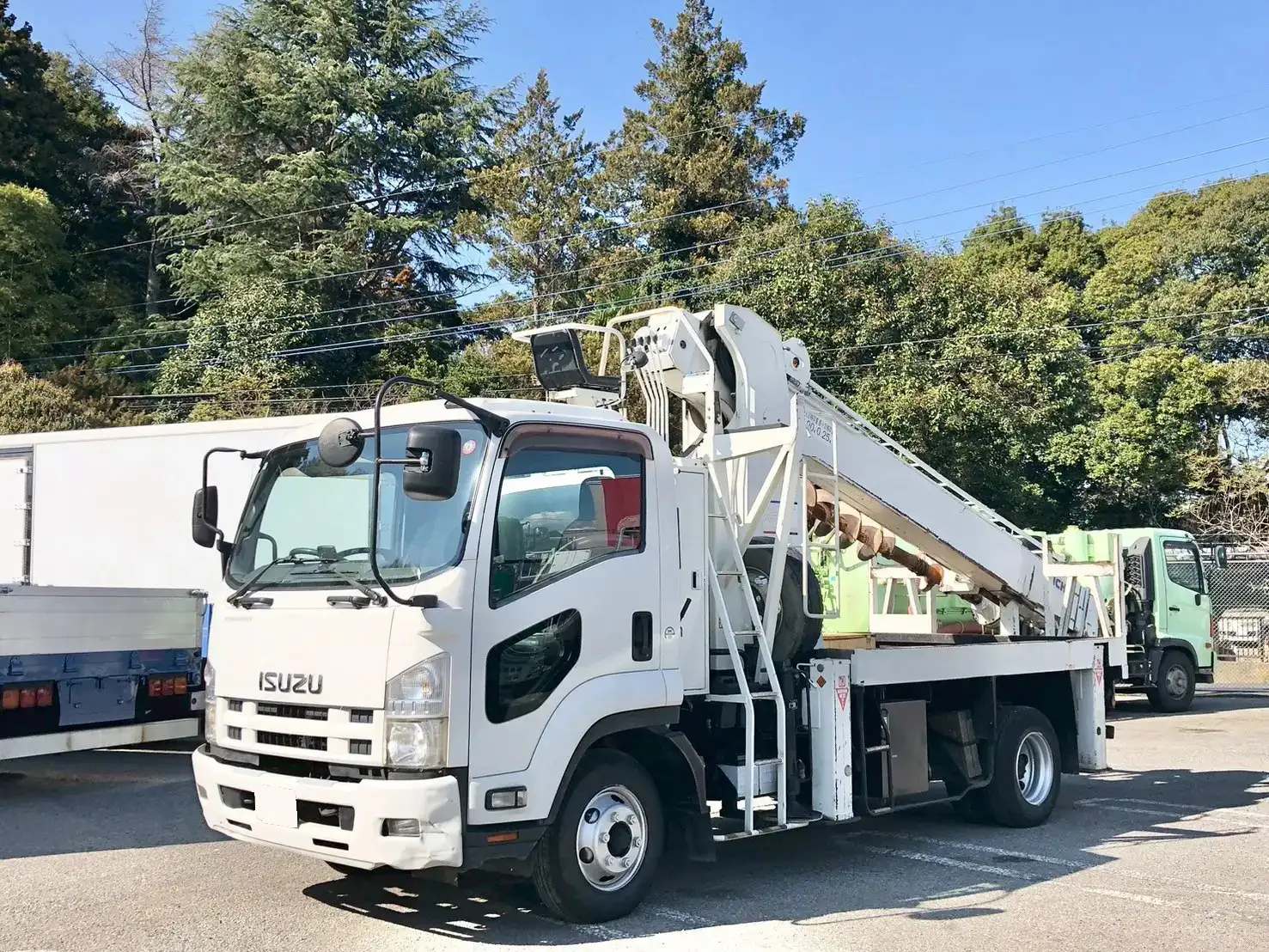 いすゞ フォワード 中型/増トン 高所・建柱車 建柱車 SKG-FRR90S1 の中古トラック【車両No.185636】