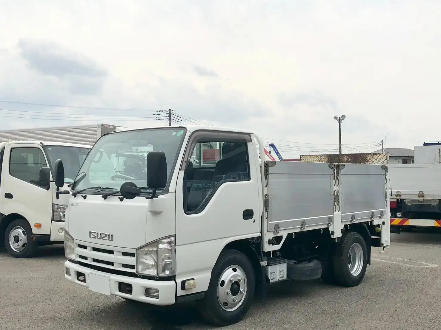 いすゞ エルフ 小型 平ボディ パワーゲート 床鉄板 の中古トラック【車両No.186066】