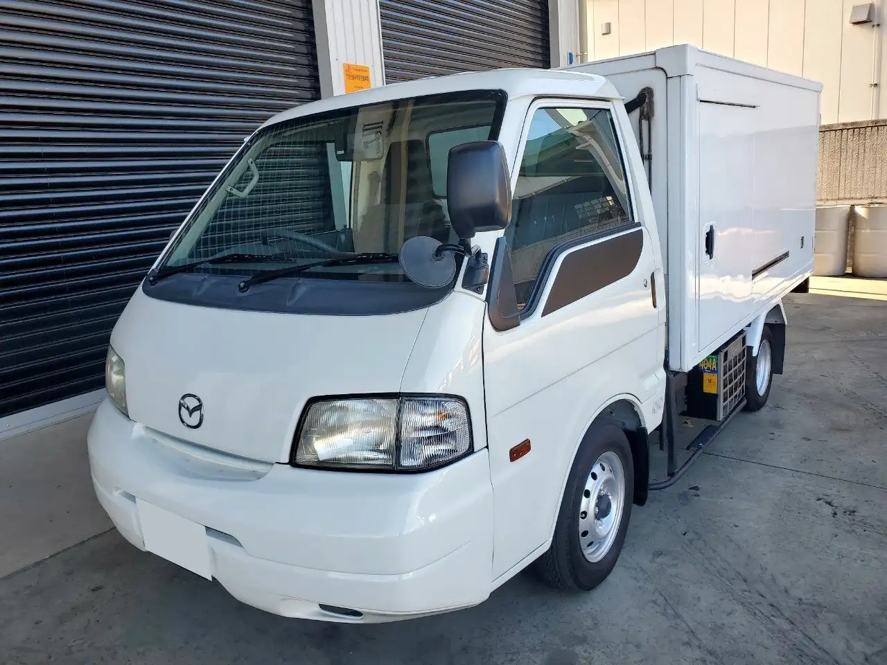 マツダ ボンゴ 小型 冷凍冷蔵 低温 サイドドア の中古トラック【車両No.186101】