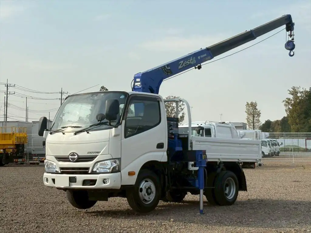 日野 デュトロ 小型 クレーン付 3段 ラジコン の中古トラック【車両No.186243】